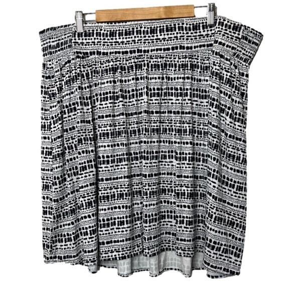 Lane Bryant Womens Plus Size 22/24 Blue White Print Jersey Knit Mini Skirt NEW - Picture 1 of 9